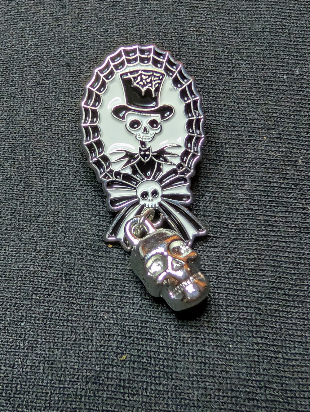 Gothic Skeleton Gentleman Enamel Brooch with Dangling Skull Black & White Hallow